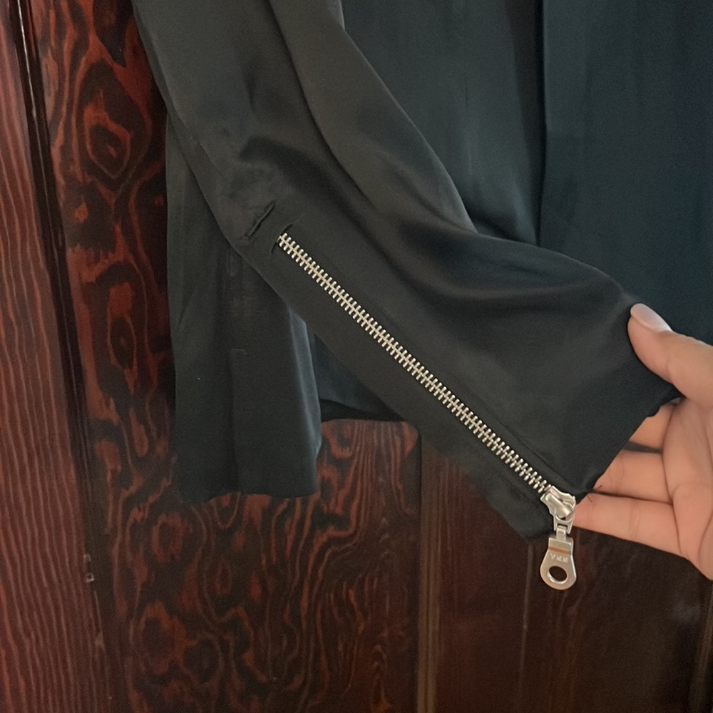 L.A.M.B Black Blazer - Picture 2 of 4